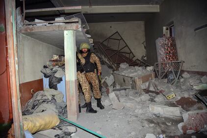 L'India bombarda il Pakistan: le immagini degli attacchi 11