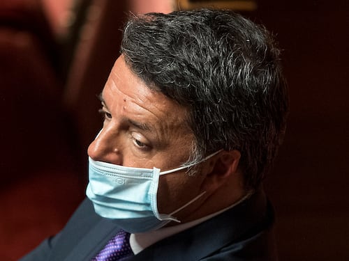 E i renziani alzano la tensione: "Il Pd sta con noi o con Conte?"