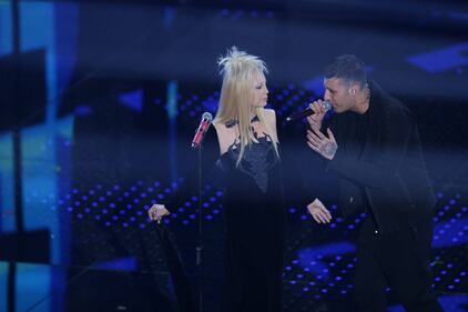 Sanremo 2016: i look femminili nella serata cover 21