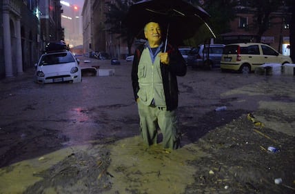 Alluvione a Genova: allagamenti, blackout, scuole chiuse 11