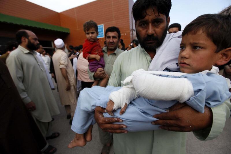 Un violento sisma scuote il Pakistan 10