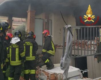 Roma, esplode una palazzina 2