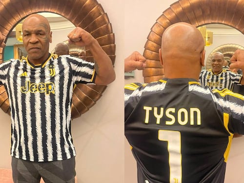 "Da oggi allenamenti più duri...", perché Mike Tyson indossa la maglia della Juventus