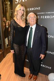 Elena Santarelli, trasparenze a Milano 28