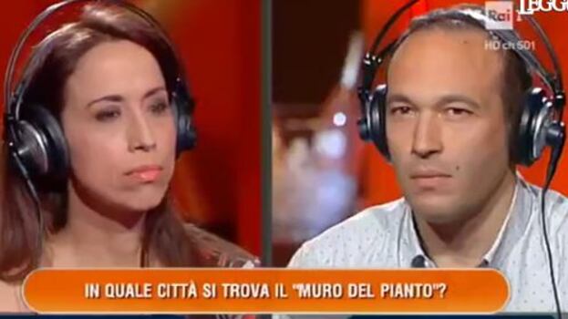 L'eredità, nuova gaffe in tv: "Il muro del pianto è a Berlino"
