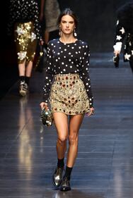 Alessandra Ambrosio, lato b da urlo 24