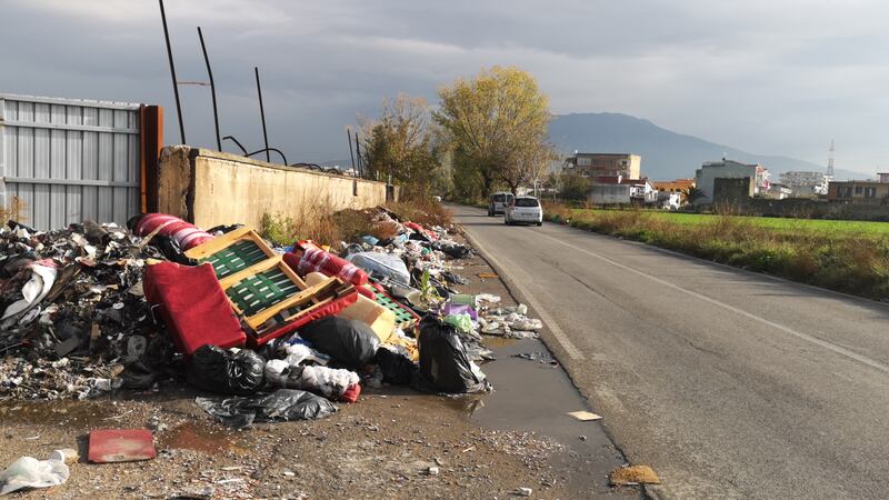 Nella Terra dei fuochi, tra le discariche a cielo aperto mai sparite 7