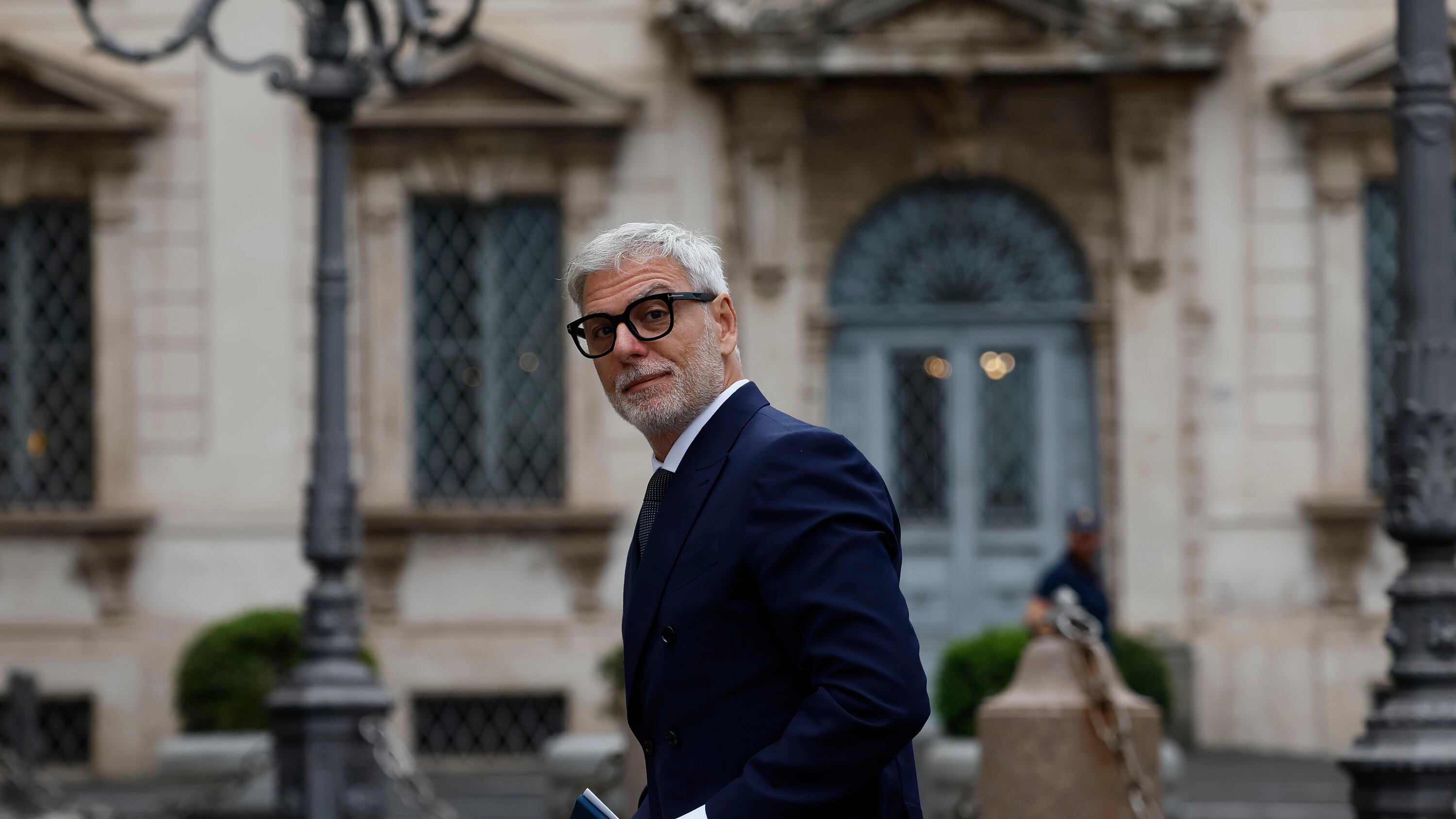"Non è il momento per dare la scena a un'opera russa"