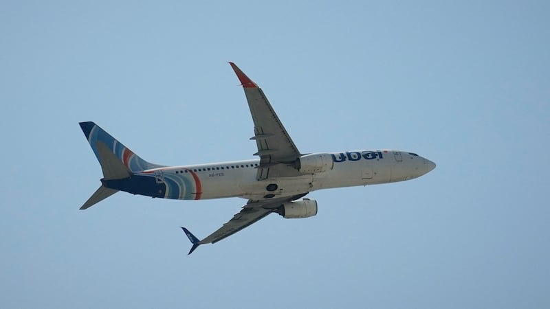 “Allah Akbar”, la coltellata, poi il salvataggio: cosa è successo sul volo FZ1073