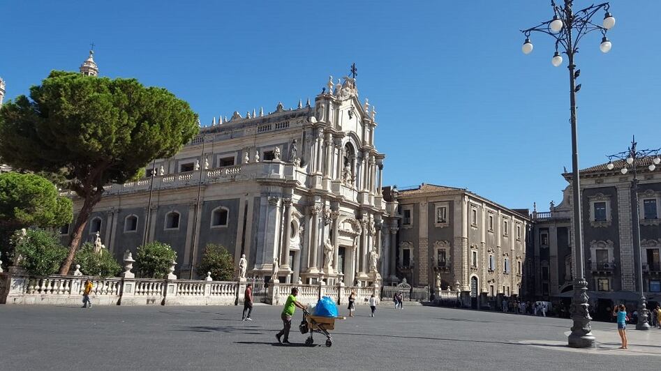 Ubriaco aggredisce poliziotti: scatta il divieto di ritorno per un turista tedesco