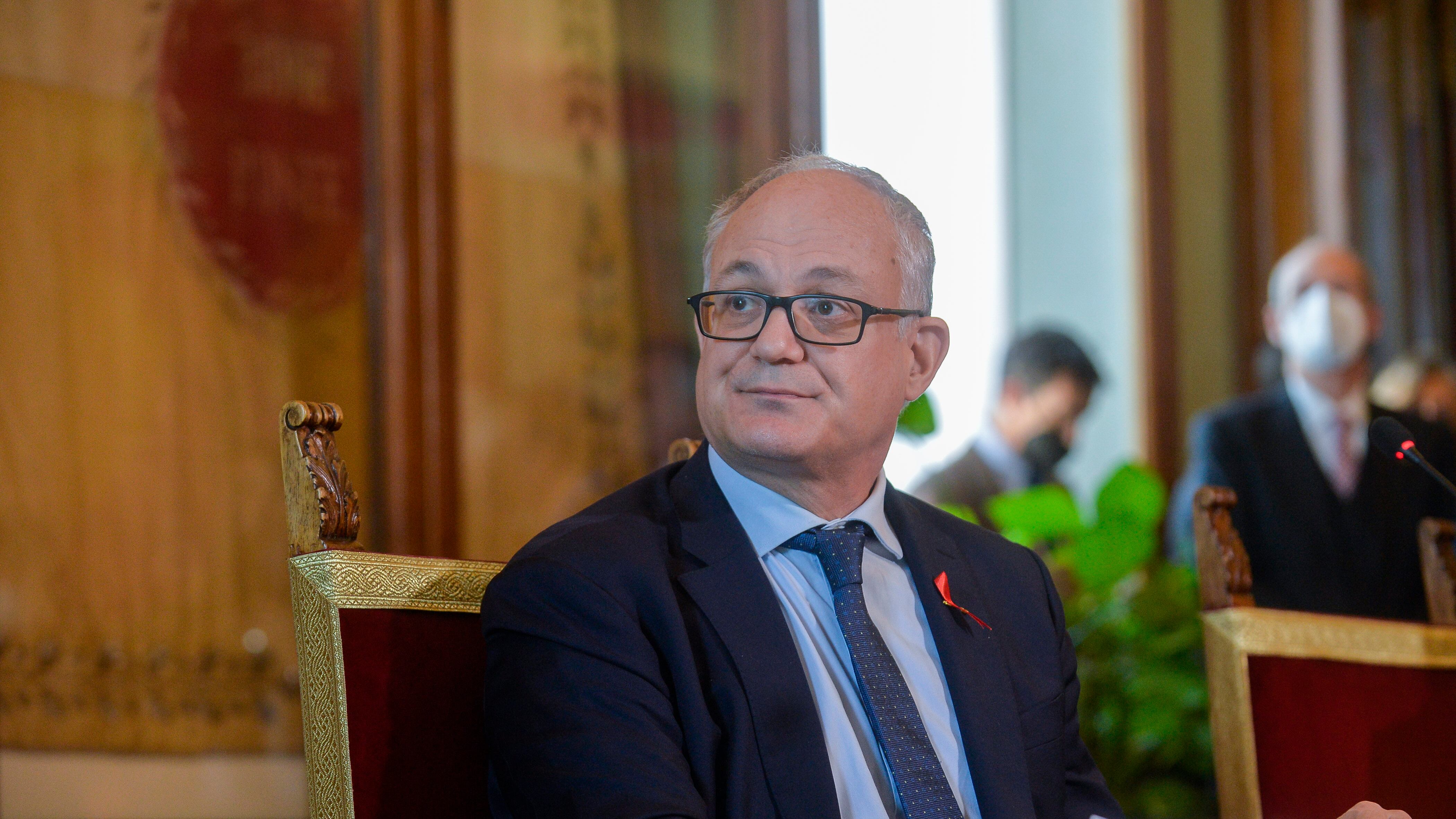 "Gualtieri deve rispondere sulle sedi affittate al Pd"