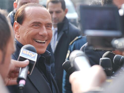 Berlusconi boccia Monti: "Con lui un anno di disastri Italiani disgustati dai partiti"