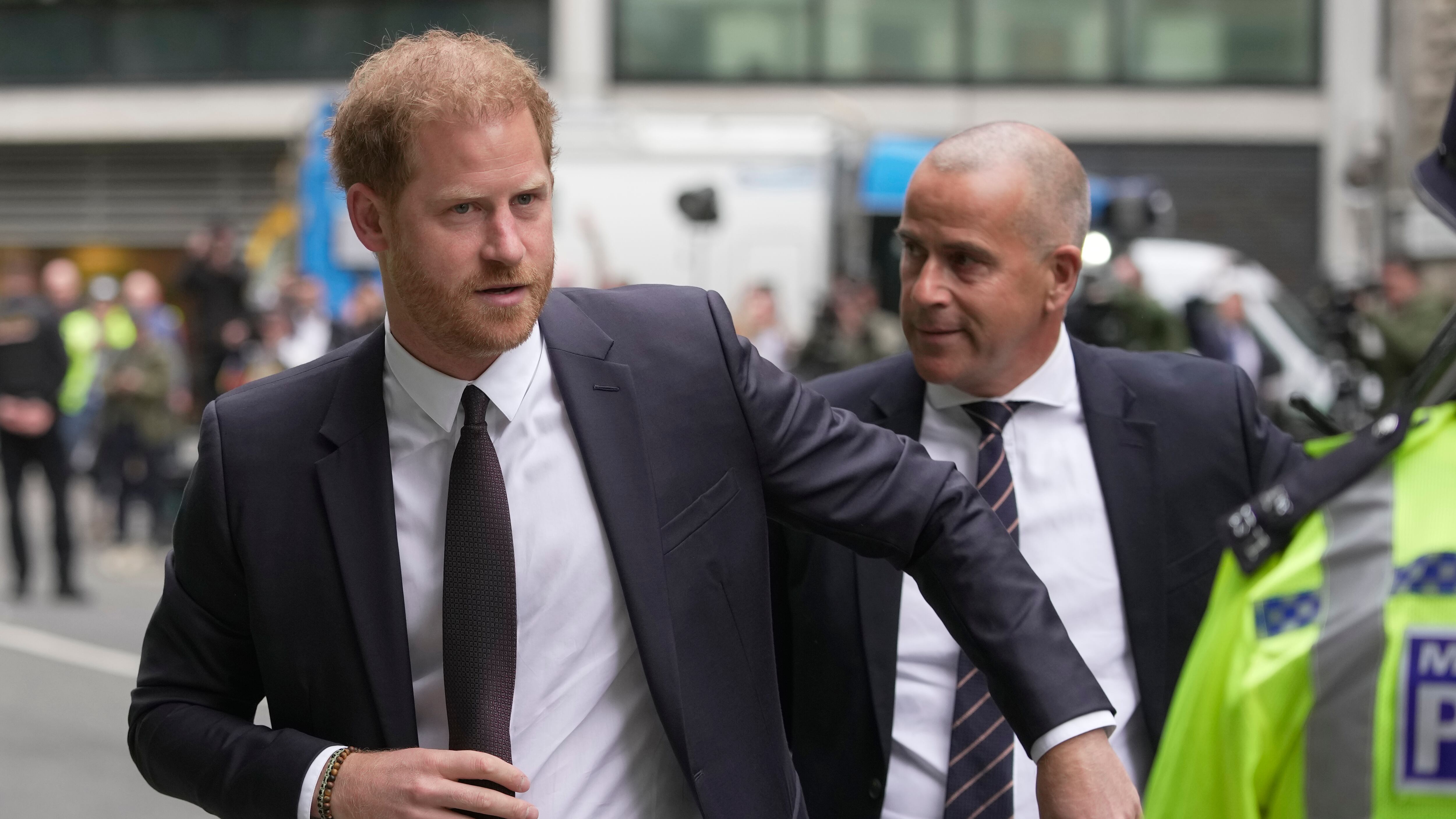"Ha mentito sull’uso di droghe". Harry può perdere il visto Usa?