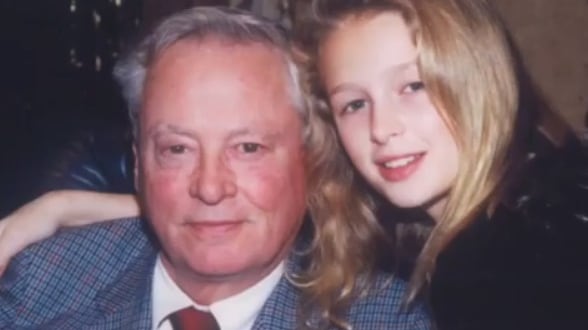 Grave lutto per Paris Hilton, morto il nonno che la diseredò