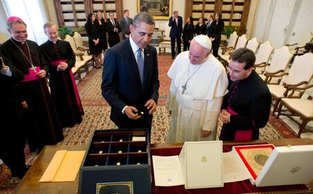 La vita pubblica di Papa Francesco 7