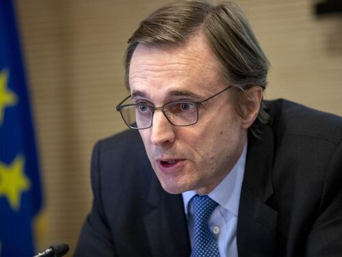Mps, l'uscita di Axa riaccende il risiko