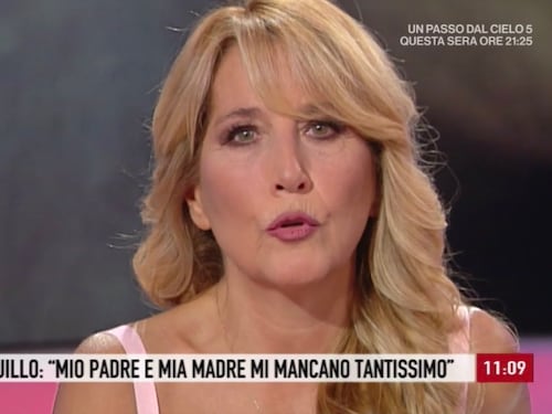 Jo Squillo in lacrime mentre ricorda i genitori scomparsi