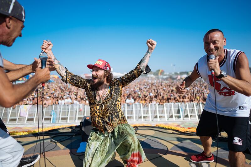 Jovanotti scatenato al Jova Beach Party 9