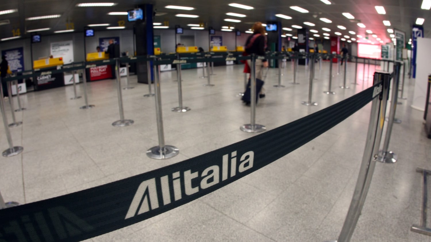 Alitalia, nozze complicate con le Fs