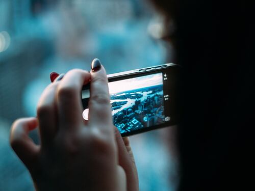 Un ragazzo su 10 è depresso: arriva l'app