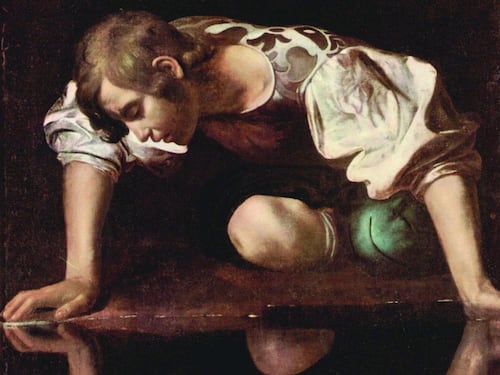 Autoscatti, tatuaggi e Twitter Oggi Narciso si specchia così