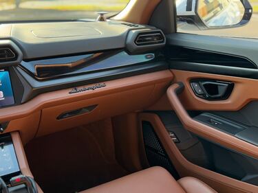 Lamborghini Urus SE: guarda la gallery del nuovo super-SUV da 800 CV 18
