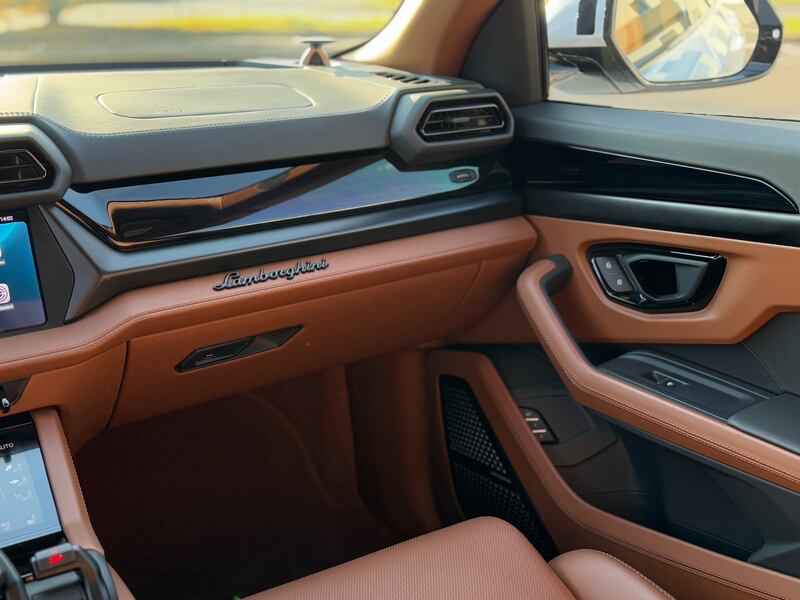 Lamborghini Urus SE: guarda la gallery del nuovo super-SUV da 800 CV 18
