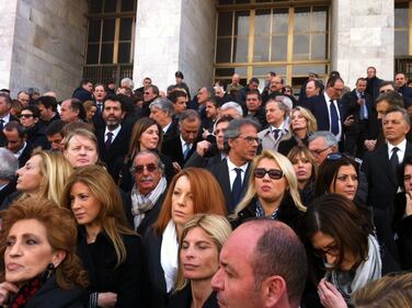 I parlamentari Pdl protestano davanti al Tribunale di Milano 3