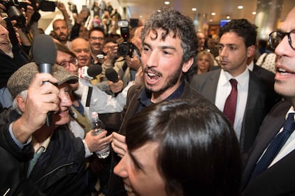 Gabriele Del Grande, l'arrivo all'aeroporto di Bologna 2
