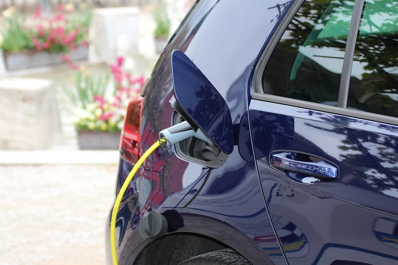 Bonus colonnine elettriche domestiche, via alle domande: tutto quello da sapere