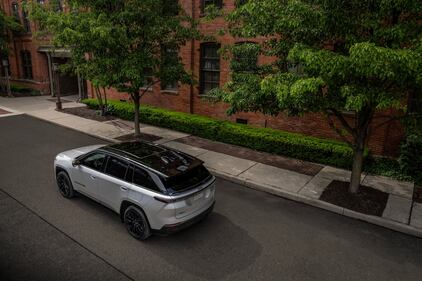 Jeep Wagoneer S, guarda la gallery 8
