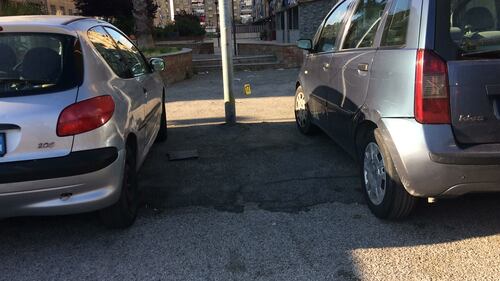 Sparatoria davanti ai bambini nel Napoletano: ferito un uomo 1