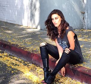 Jessica Lowndes, sexy e alla ribalta 33