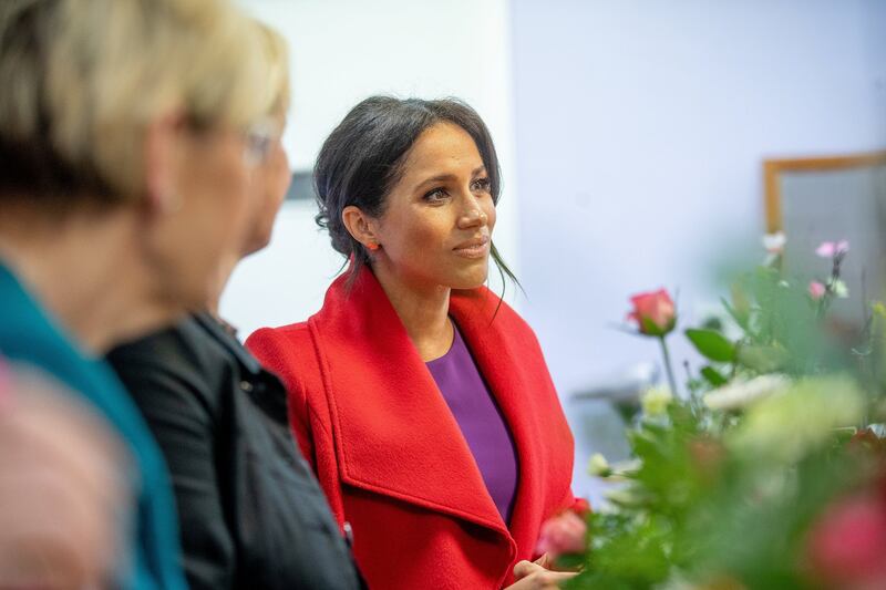Meghan Markle in rosso per un poeta: foto 3