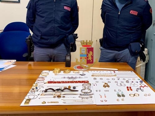 Furti negli appartamenti, fermati tre rom