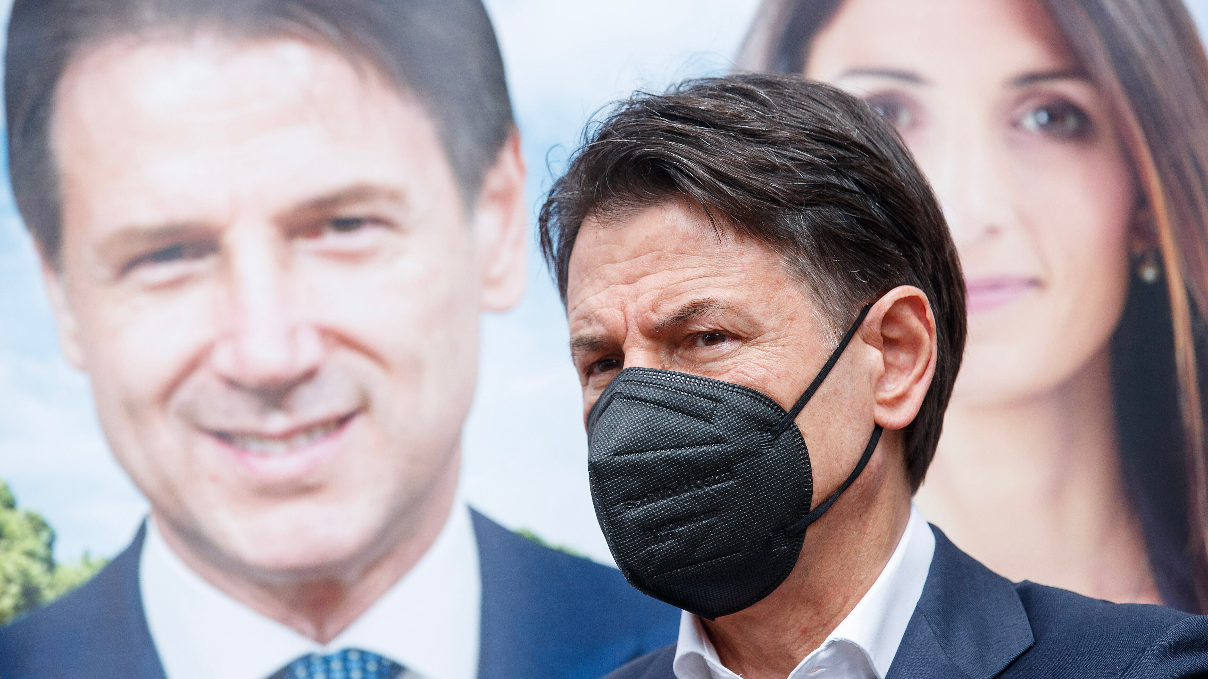 Conte commissariato. E Grillo potrà decidere anche le espulsioni