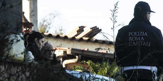 Roma, demolite le ville dei Casamonica 4