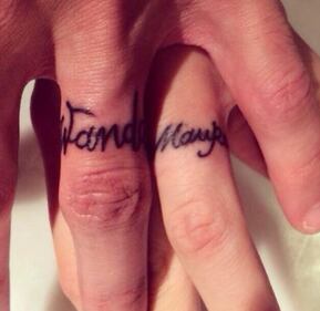 Icardi e Wanda Nara: tra tatuaggi, vacanze e caminetto, quando l'amore è twittato 6