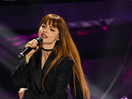Sanremo 2024: ecco il look della prima serata del Festival di Annalisa