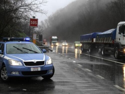 80 chilometri in contromano in autostrada: ricoverato a La Spezia