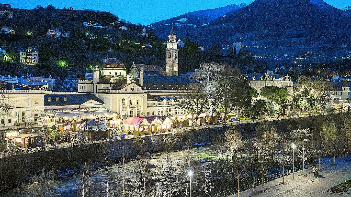 Mercatini, presepi e prelibatezze La montagna profuma di Natale