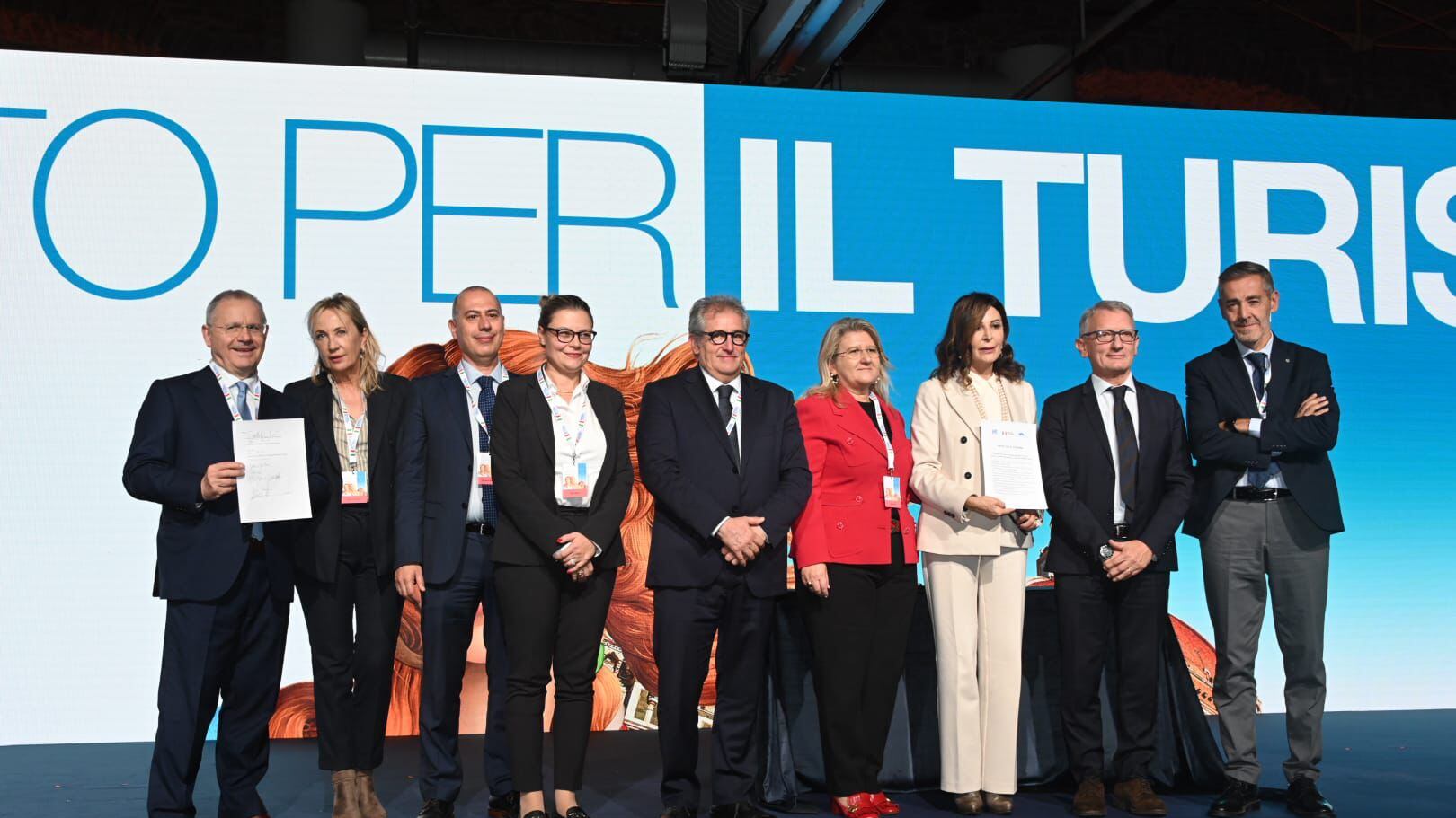 "L'overtourism non porta un euro". Il ministro Santanchè ha firmato il Patto per il Turismo