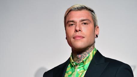"Dispendioso e difficile". In liquidazione la società di Fedez e papà