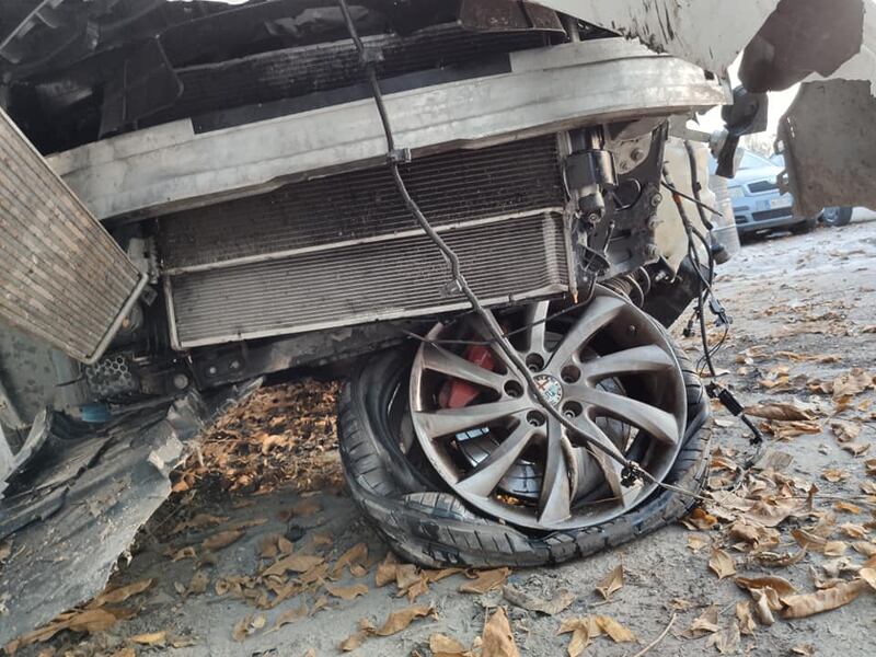 Rovigo, macchina si schianta 6