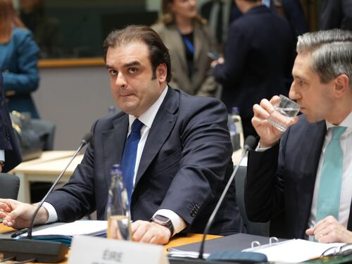 L’Eurozona sceglie la continuità: chi è Kyriakos Pierrakakis che guiderà l’Eurogruppo