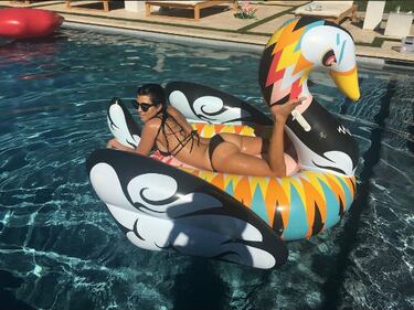 Kylie Jenner, lato b per lo shop online 30