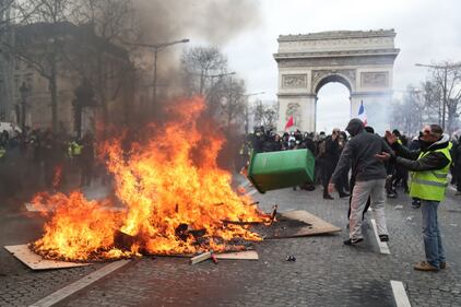 Inferno nel centro di Parigi 6