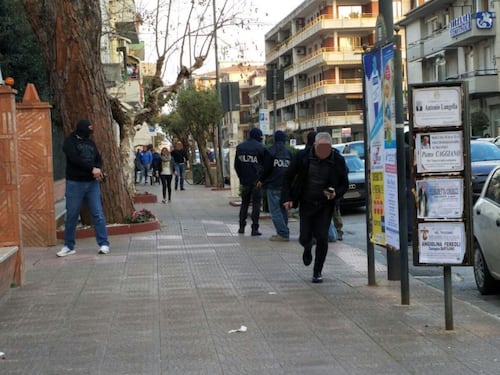 Salerno, arrestato un algerino collegato agli attacchi di Parigi Bruxelles