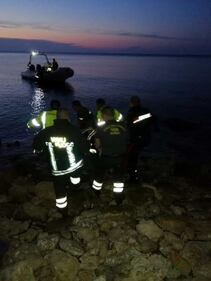 Si lancia nel vuoto da un dirupo di 80 metri: salvo per miracolo 2