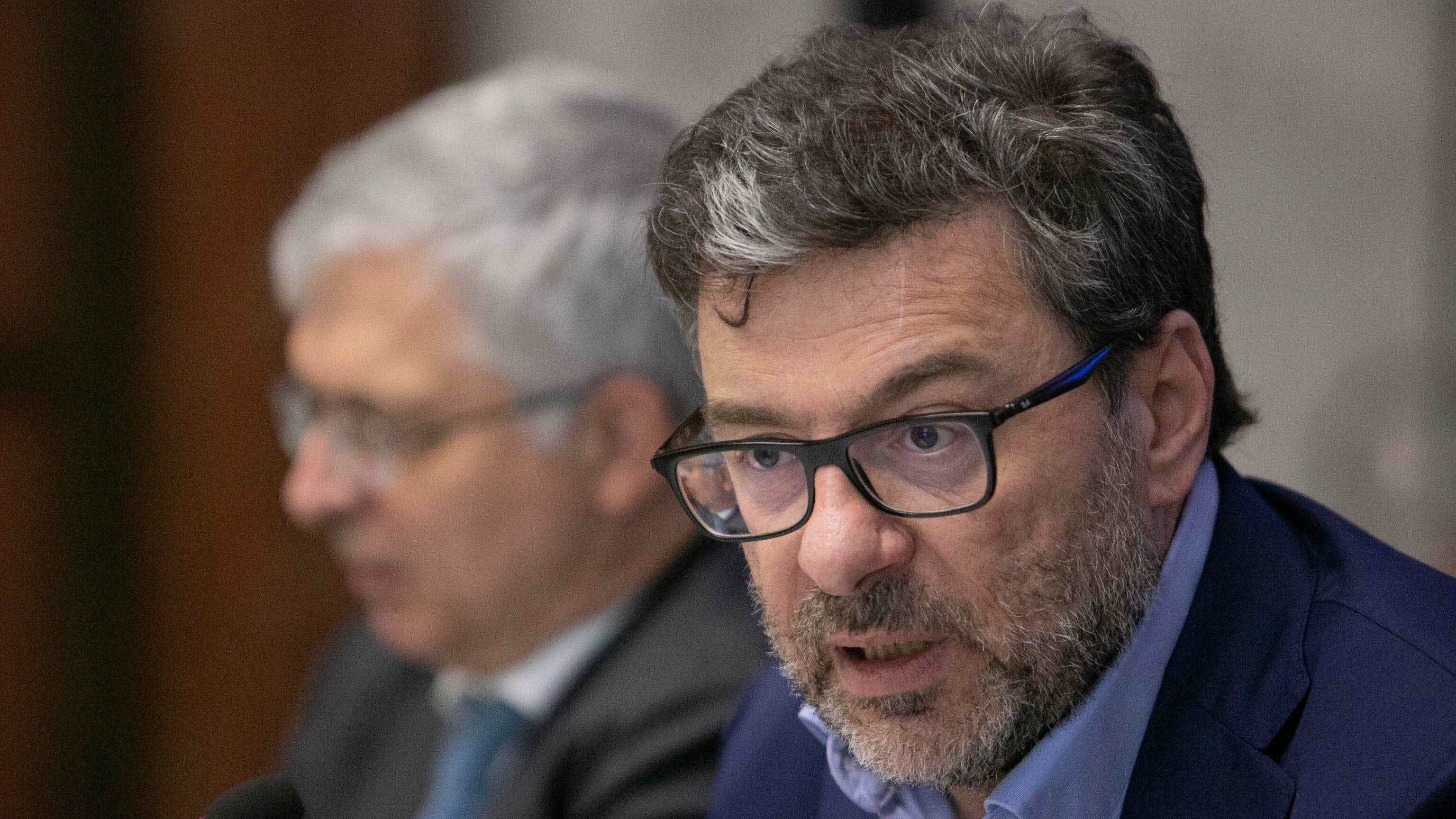 Il Pnrr lumaca minaccia il Pil. Pesano rincari e burocrazia